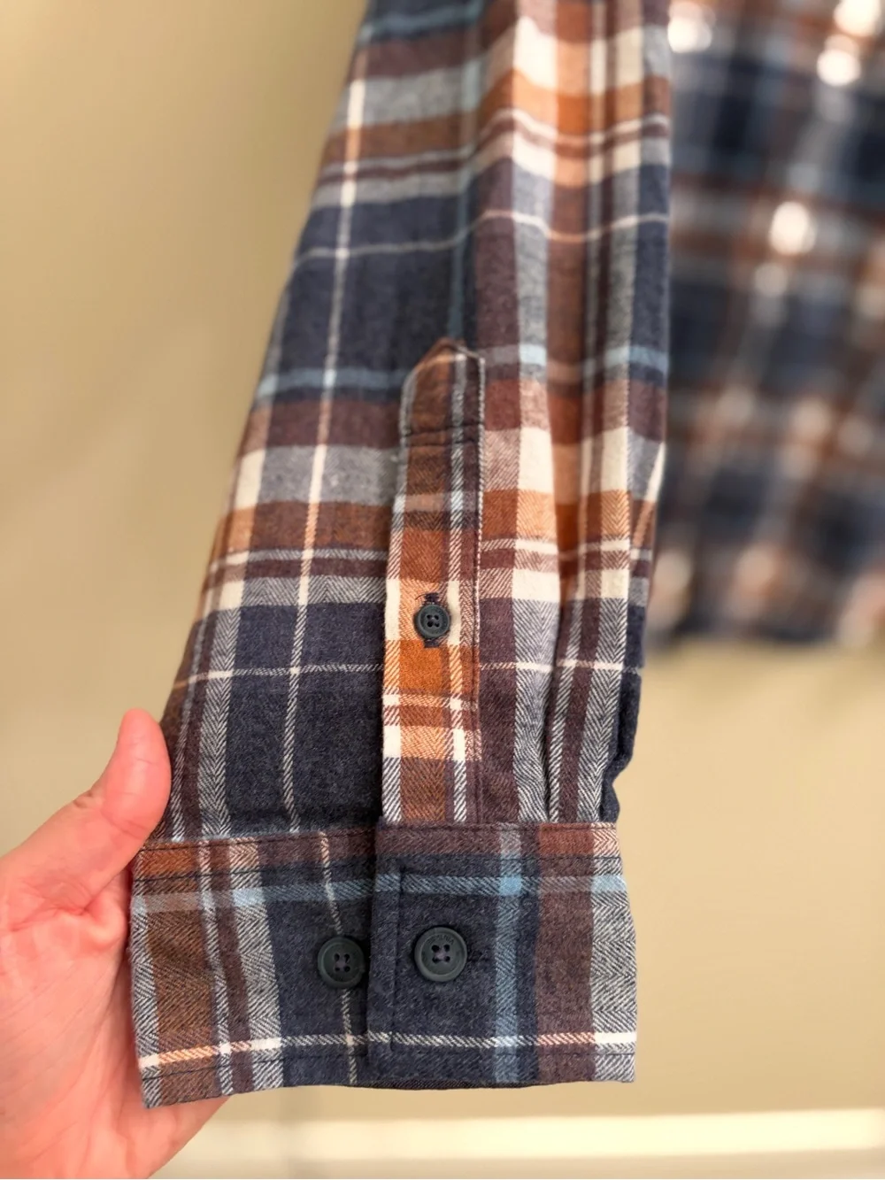 Men's Casual Plaid Button-Down Shirt - Navy & Brown